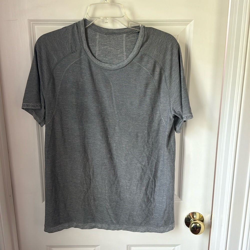 Lululemon athletic tee